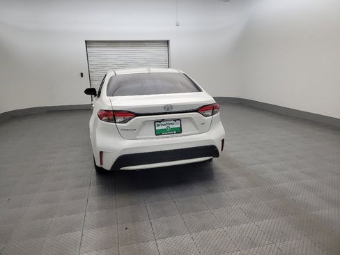 Used 2020 Toyota Corolla LE w/ LE Premium Package FWD image 6