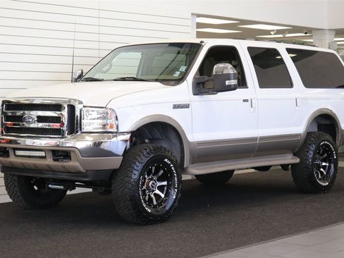 Used 2000 Ford Excursion Limited AWD/4WD image 1