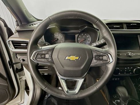 Used 2023 Chevrolet TrailBlazer ACTIV FWD image 11