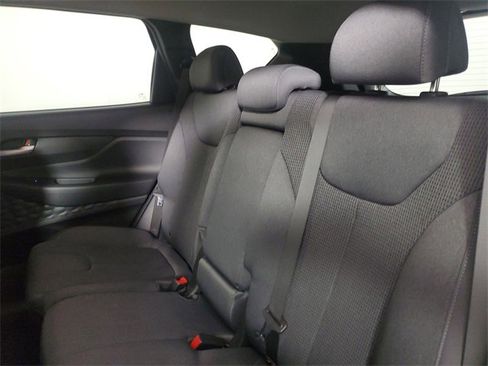 Used 2022 Hyundai Santa Fe SE image 12