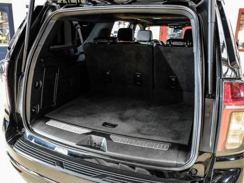 Used 2023 Chevrolet Suburban Z71 w/ Z71 Off-Road Package AWD/4WD image 46