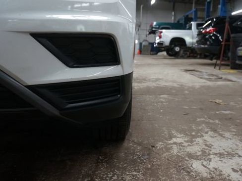 Certified 2021 Volkswagen Tiguan SE w/ Panoramic Sunroof Package image 76