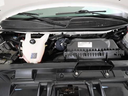 Used 2021 GMC Savana 2500 w/ Driver Convenience Package image 5