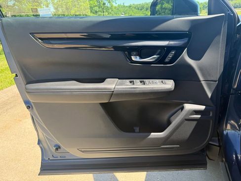 Used 2025 Honda CR-V Sport Touring image 25