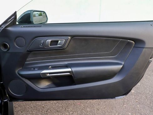 Used 2018 Ford Mustang Shelby GT350 w/ Electronics Package image 49