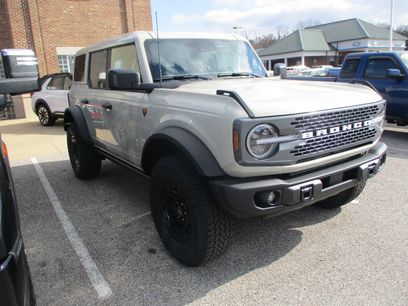 New 2026 Ford Bronco Badlands w/ Sasquatch Package