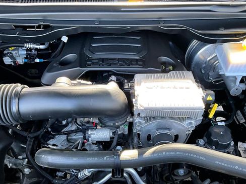 Used 2024 RAM 1500 Laramie image 31