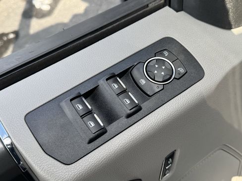 Used 2020 Ford F150 XLT w/ Equipment Group 302A Luxury image 24