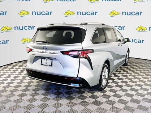 Used 2022 Toyota Sienna Limited AWD/4WD image 7