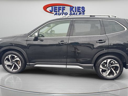Used 2022 Subaru Forester Touring AWD/4WD image 8