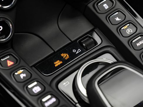 Used 2019 Aston Martin V8 Vantage Coupe RWD image 61