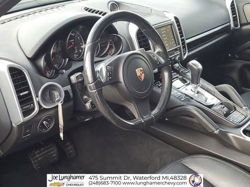 Used 2014 Porsche Cayenne image 10