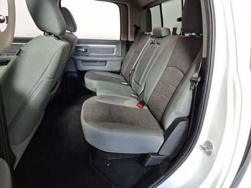 Used 2019 RAM 1500 Classic SLT w/ Luxury Group AWD/4WD image 24