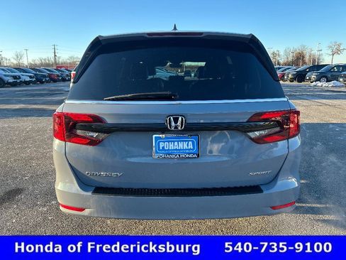 Certified 2024 Honda Odyssey Sport image 5