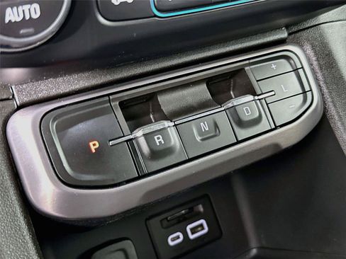 Used 2023 GMC Acadia AT4 w/ Preferred Package AWD/4WD image 18