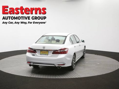 Used 2017 Honda Accord EX-L image 40