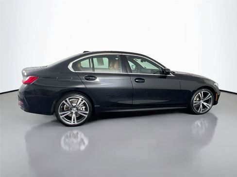 Certified 2024 BMW 330i xDrive Sedan w/ Convenience Package image 7