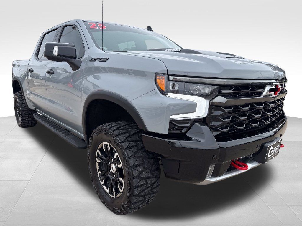 Used 2025 Chevrolet Silverado 1500 ZR2 w/ Technology Package AWD/4WD image 10