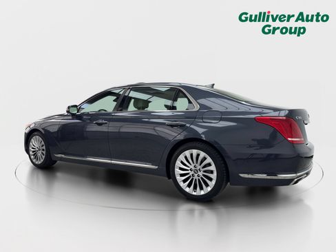Used 2017 Genesis G90 3.3T Premium RWD image 4