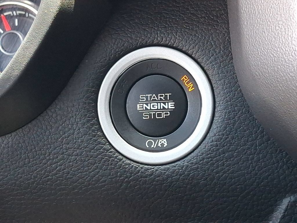 Used 2021 RAM 1500 Laramie AWD/4WD image 23