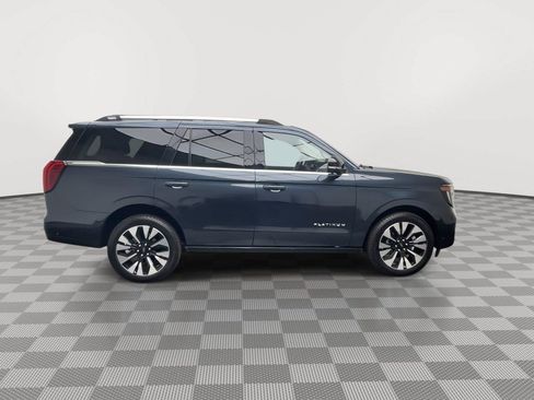 Used 2025 Ford Expedition Platinum w/ Platinum Ultimate Package AWD/4WD image 46
