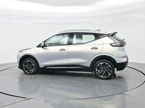 Used 2023 Chevrolet Bolt EUV Premier image 9