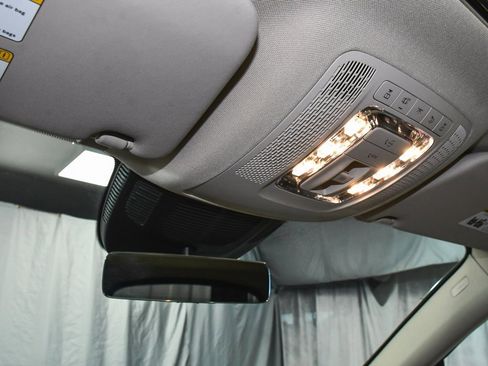 Used 2024 Mercedes-Benz GLE 350 4MATIC image 45