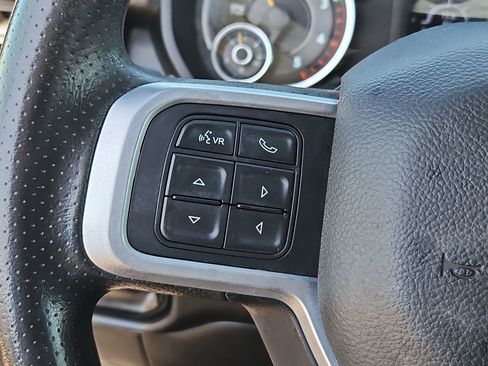 Used 2021 RAM 2500 Big Horn image 17