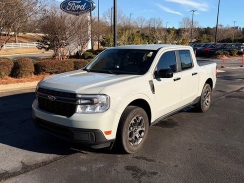 Used 2022 Ford Maverick XLT w/ Equipment Group 300A Standard image 10