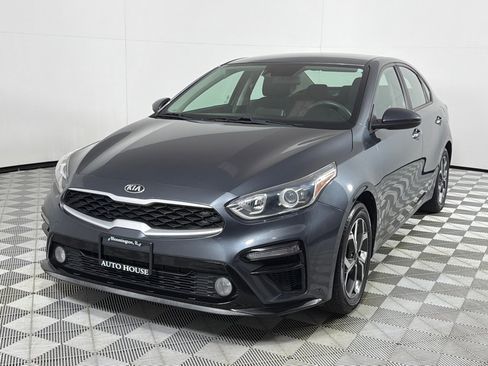 Used 2019 Kia Forte LXS FWD image 9