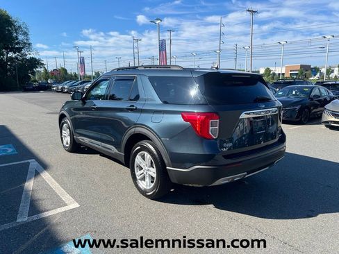 Used 2022 Ford Explorer XLT w/ Equipment Group 202A AWD/4WD image 5