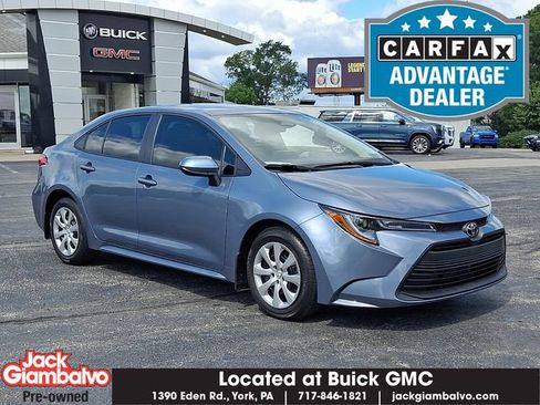 Used 2025 Toyota Corolla LE FWD image 1