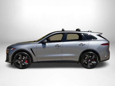 Used 2023 Jaguar F-PACE SVR AWD/4WD image 7