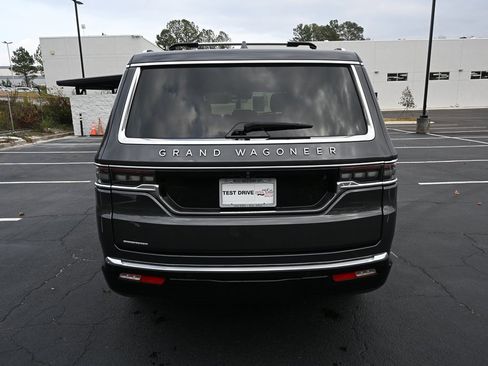 Used 2023 Jeep Grand Wagoneer 4WD w/ Convenience Group III image 28