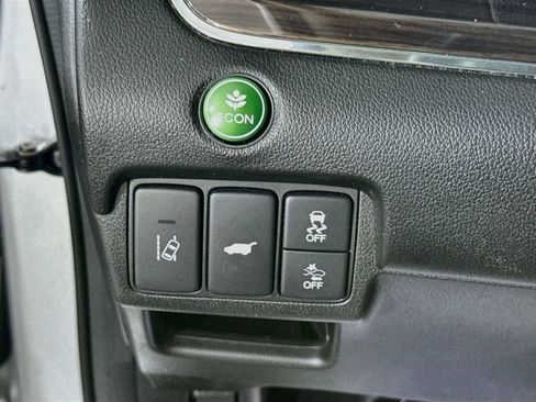 Used 2016 Honda CR-V Touring image 19