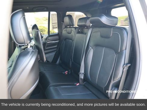 Used 2023 Jeep Grand Cherokee Overland w/ Rear Seat Video Group I image 34