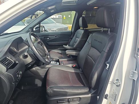 Used 2021 Honda Pilot Black Edition image 16