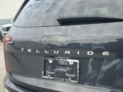Used 2025 Kia Telluride LX FWD image 31