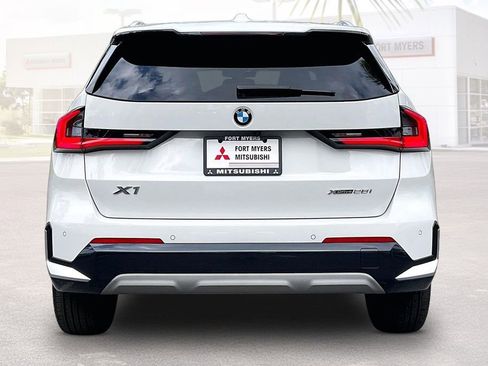 Used 2025 BMW X1 xDrive28i AWD/4WD image 16