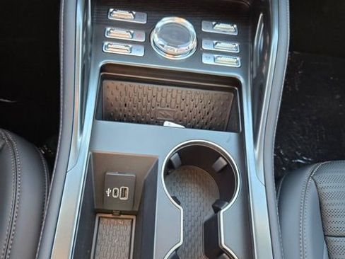 New 2026 Lincoln Nautilus Reserve image 18