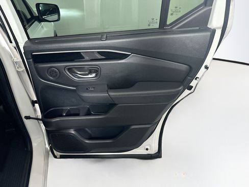 Used 2024 Honda Pilot EX-L image 31