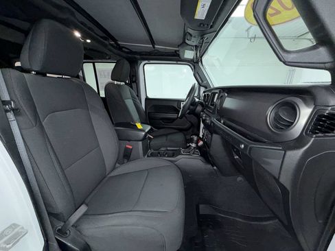 Used 2023 Jeep Wrangler Unlimited Sport AWD/4WD image 9