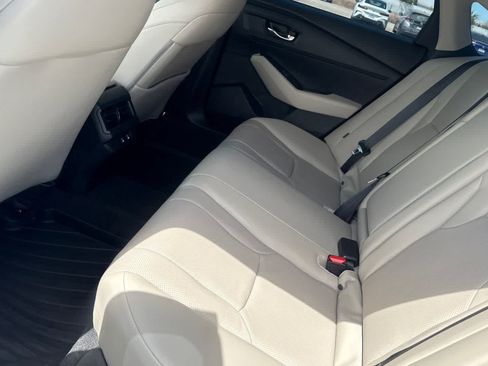 Used 2024 Honda Accord EX-L image 5