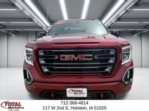 Used 2022 GMC Sierra 1500 AT4 w/ AT4 Premium Package image 3