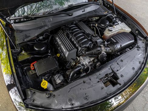 Used 2016 Dodge Charger SRT w/ Harman/Kardon Audio Group image 65