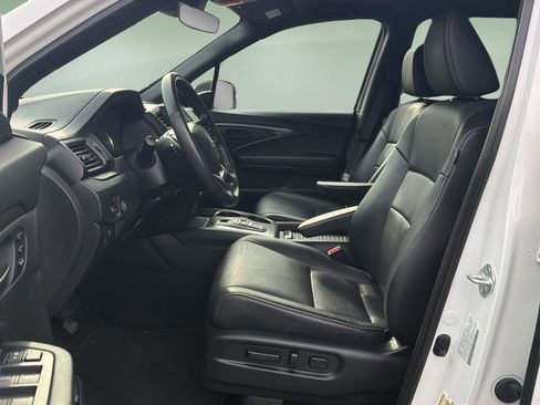 Used 2023 Honda Passport EX-L image 11