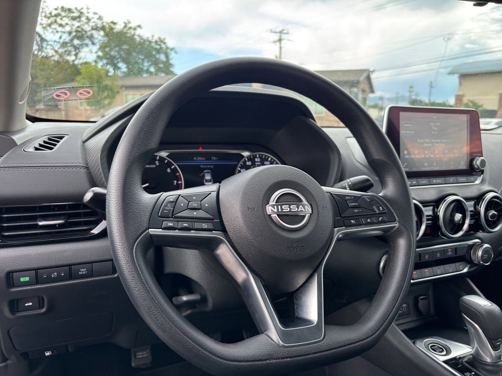 Used 2025 Nissan Sentra SV FWD image 32