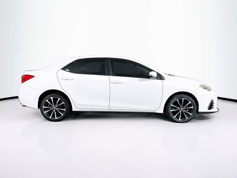 Used 2018 Toyota Corolla SE w/ Protection Package image 10