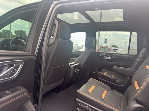 Certified 2023 GMC Yukon XL AT4 w/ AT4 Premium Plus Package AWD/4WD image 30