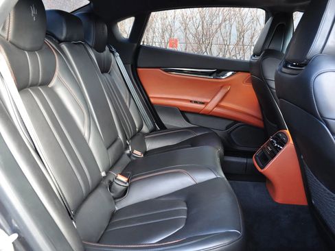 Used 2017 Maserati Quattroporte S GranSport Q4 image 13